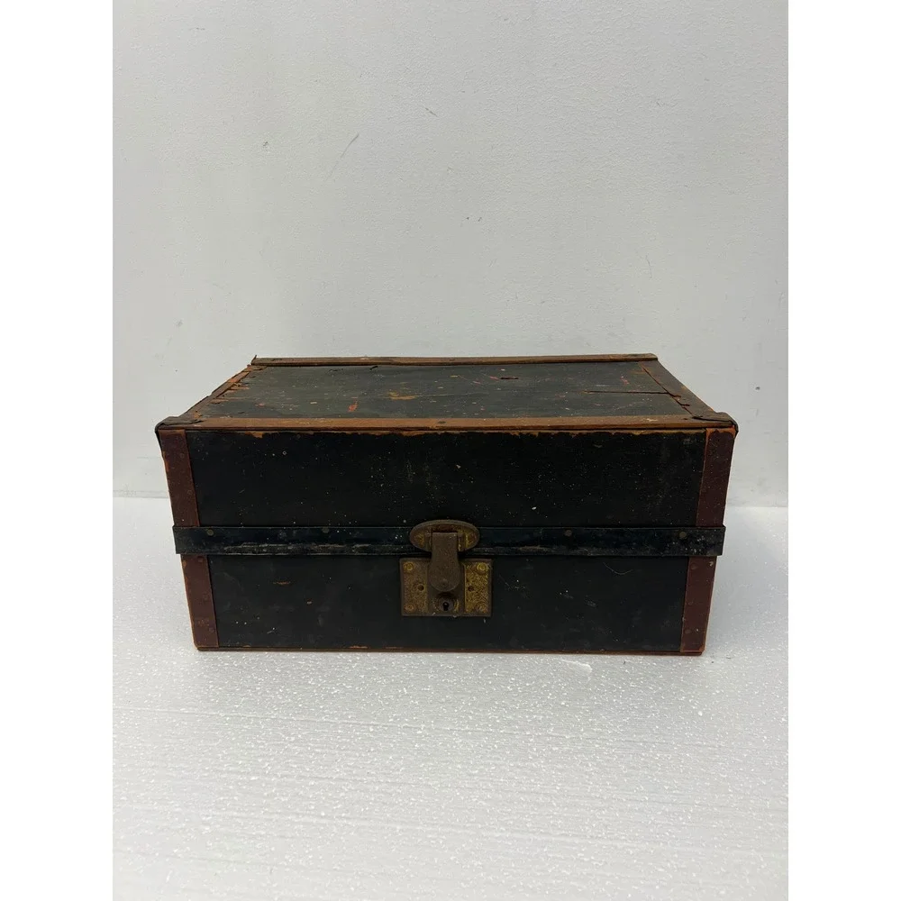 Wood Dollhouse Steamer Trunk Miniature Antique Storage Box Chest SALESMAN SAMPLE